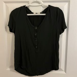 Emerette Dark Green soft short sleeve shirt with 1/2  buttons. S